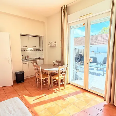 Resid Azur, Piscine & Foret Daire *